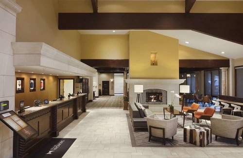 Ontario Hotel | DoubleTree by Hilton Ontario Airport