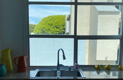 Downtown Apartment | Downtown Santa Monica Modern Loft!