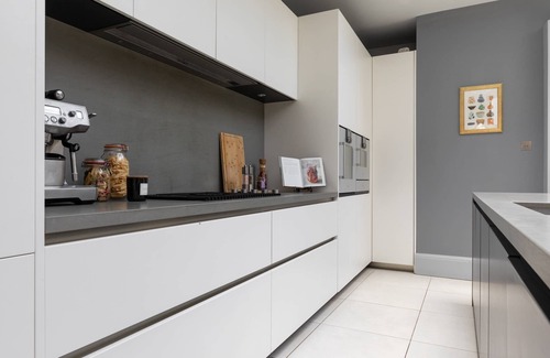 Belgravia Apartment | Eccleston Street III by onefinestay