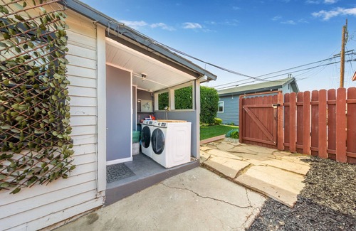 Silver Lake House | ECHO PARK 1920'S 3 BEDROOM HOUSE WITH VIEW