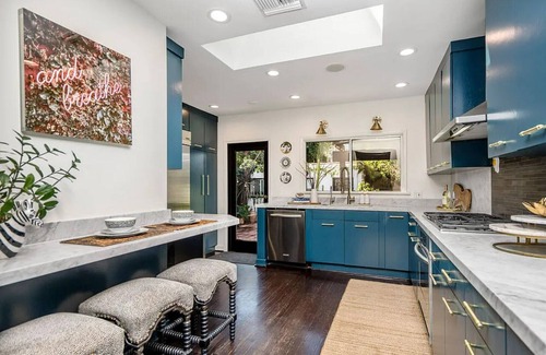 West Hollywood Villa | Edinburgh Villa - Gated Spanish Bungalow w/Modern Upgrades