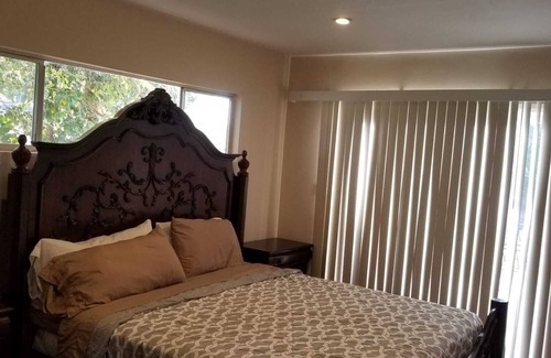 Encino House | Encino Hills Luxury Villa with Gorgeous View