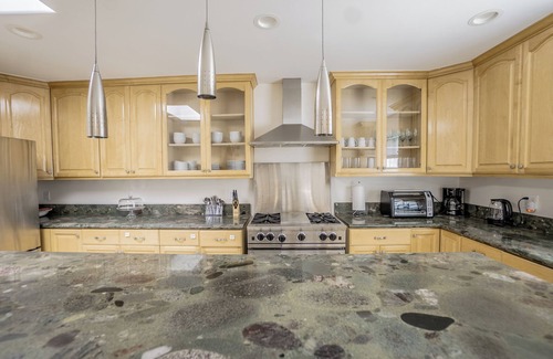 Encino House | Encino Monthly House