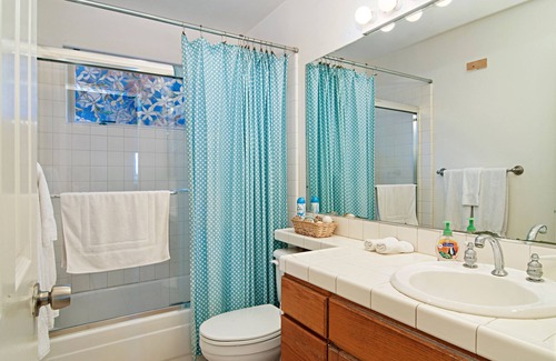 Imperial Beach Apartment | Enjoy Oceanviews in This Beautiful Condo with Pool