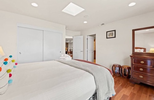 Lake Hodges House | Escondido Villa w/ Movie Theater, Garden, GameRoom