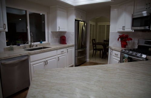 Vista House | Executive 4bedroom, 2bath home