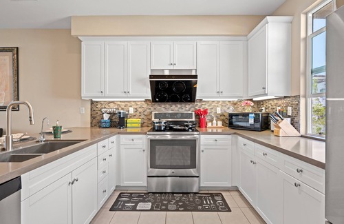 Glendora Condo | Exquisite home/4BD/5 Beds/Quiet