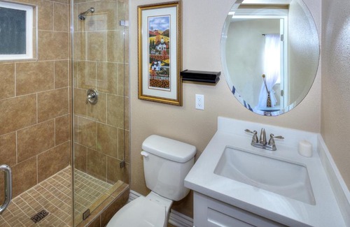 Fullerton House | Exquisite Vacation House close to Disneyland