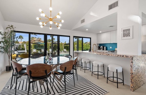 El Mirador House | Fabulous Home with Private Pool, Hot Tub, Fire Pit, and Mountain Views!