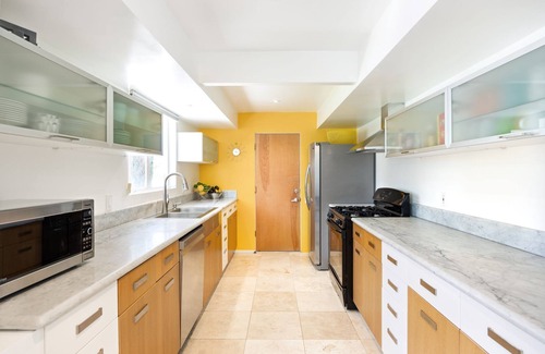 Palm Springs House | Fall Availability! Classic Villa with Hollywood Flair and Gleaming Pool!