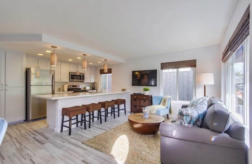 Mission Beach House | Fall fun at Mickey's Bungalow! By Beach+Bay+Pets