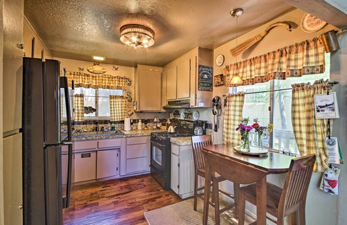 Lake Arrowhead House | Family Cabin w/Game Room Near Hiking + Skiing!