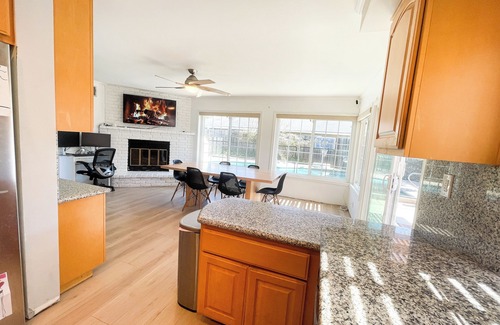 Huntington Beach House | Family-Friendly 4 bd Coastal House/No Cleaning Fee