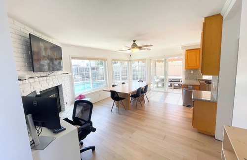 Huntington Beach House | Family-Friendly 4 bd Coastal House/No Cleaning Fee