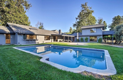 Valley Center Cottage | Family Retreat - Private Tennis Court & Game Room