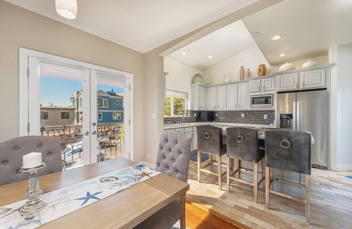 Hermosa Beach House | Fantastic townhome in Hermosa two blocks from the beach!