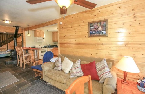 Fawnskin House | Fawnskin Lakeside Cabin
