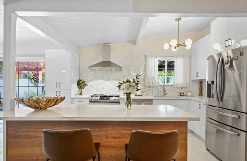 Valley Glen House | Final Day Fall for This Sale - 25% Off Promo Ends 10/30