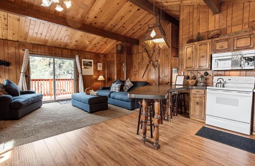 Whispering Forest House | Forest Edge Retreat