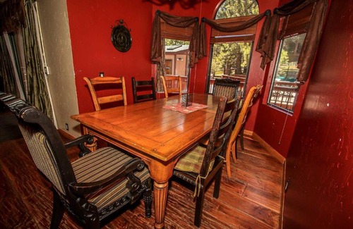 Evergreen Estates House | Four Happy Bears Estate #1277