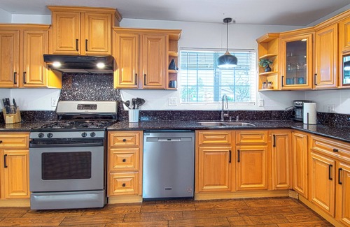 Hermosa Village House | Funtierland + Castle House 2 + Walk to Disneyland + Pool and Rockslide