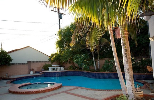 Hermosa Village House | Funtierland + Minnie's House + Walk to Disneyland + Pool + Pet Friendly