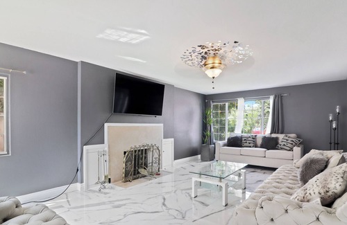 Anaheim Colony Historic District House | Furnished and Private Bedroom—Marble Home 5 min from Disneyland!