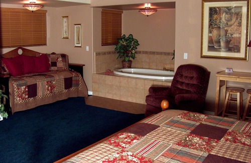 Running Springs House | Giant Oaks Lodge - 3 Bed Spa Lodge 108