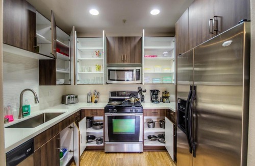 Westwood Apartment | Glendon Westwood 4143-TH-R
