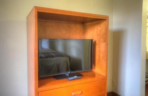 Agoura Hills Hotel | Good Nite Inn Calabasas