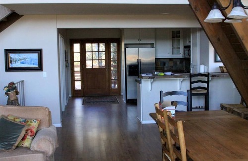 Lake Arrowhead Cabin | Gorgeous lake views, 5 Bed & 5 Bath + Loft, Game Room