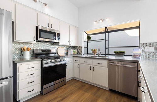 Fountain Valley House | Gorgeous Pool Home for Families in Fountain Valley
