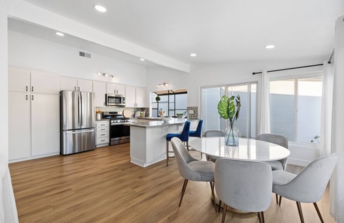 Fountain Valley House | Gorgeous Pool Home for Families in Fountain Valley