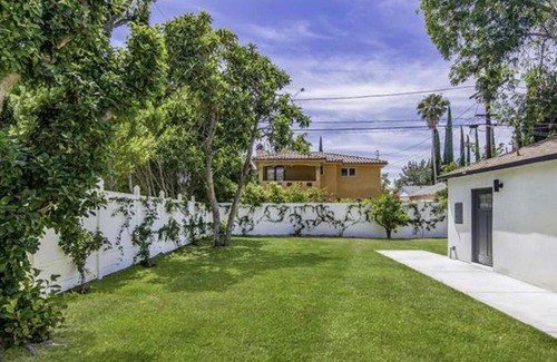 Encino House | Gorgeous Private Villa With Guest House