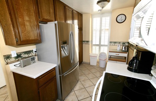 Oceanside Condo | Great corner condo! Surrounding Ocean Views - D2 North Coast Village