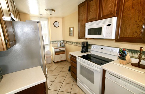 Oceanside Condo | Great corner condo! Surrounding Ocean Views - D2 North Coast Village