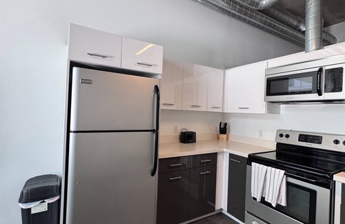 East Village Apartment | Griffis East Village: Comfortable 1-Bedroom Stay in Vibrant Downtown