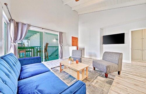Balboa Peninsula Apartment | Groundswell E