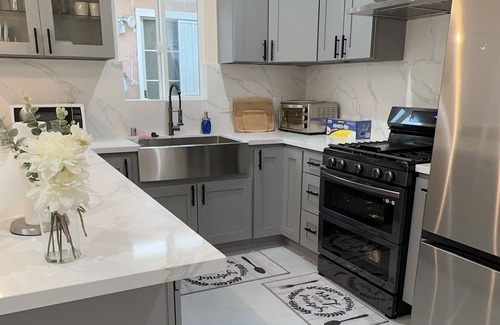 Garden Grove House | Guesthouse Convenient Location, Close to Disneyland and Beach