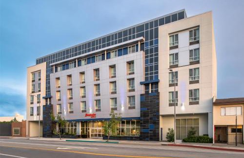 NoHo Arts District Hotel | Hampton Inn by Hilton North Hollywood