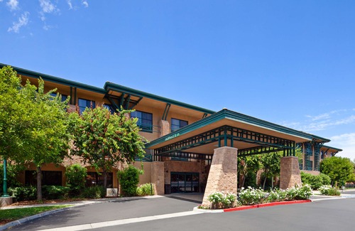 Agoura Hills Hotel | Hampton Inn & Suites Agoura Hills
