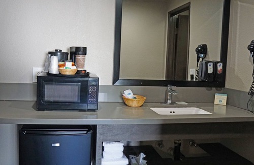 Hawthorne Hotel | Hawthorne Plaza Inn