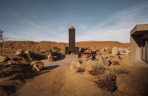 Pioneertown House | Heaven's Door By The Cohost Company