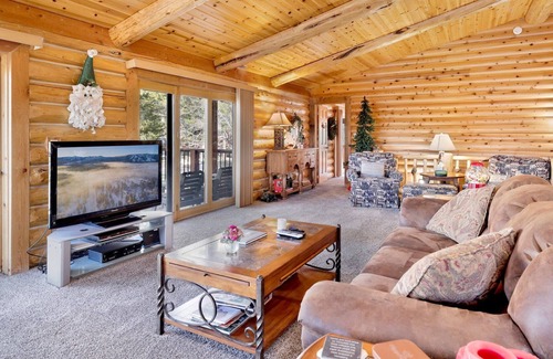 Ironwood Estates Cabin | Hillside Haven- Lakeview Log Cabin- Pool Table-
