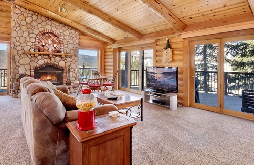 Ironwood Estates Cabin | Hillside Haven- Lakeview Log Cabin- Pool Table-