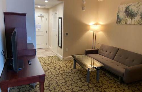 El Monte Hotel | Holiday Inn El Monte - Los Angeles, an Ihg Hotel