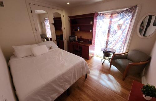 Hollywood Hills Apartment | Hollywood Hills Hideout Apartment!