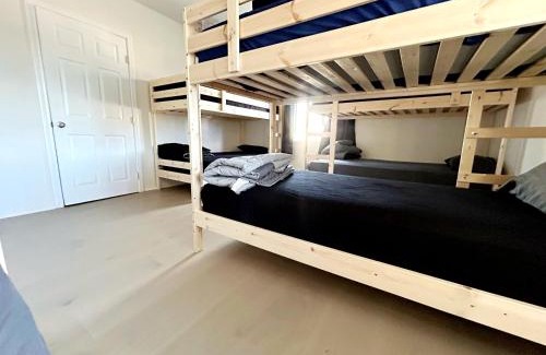 Little Armenia Hostel | Hollywood Home