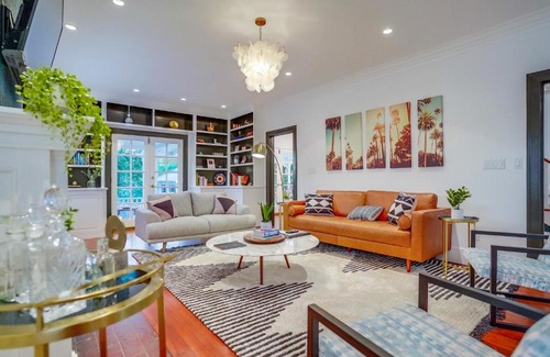 Hollywood House | Hollywood Pool + Spa Oasis: 5BD/4BTH Modern Estate
