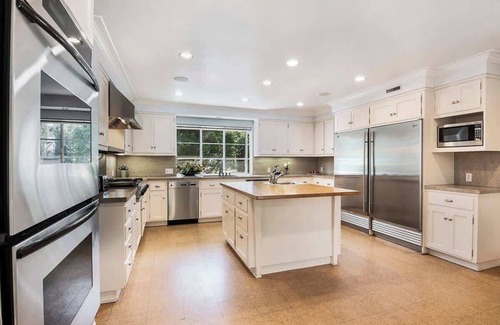 Holmby Hills House | Holmby Hills 6 Bedroom Villa with Pool
